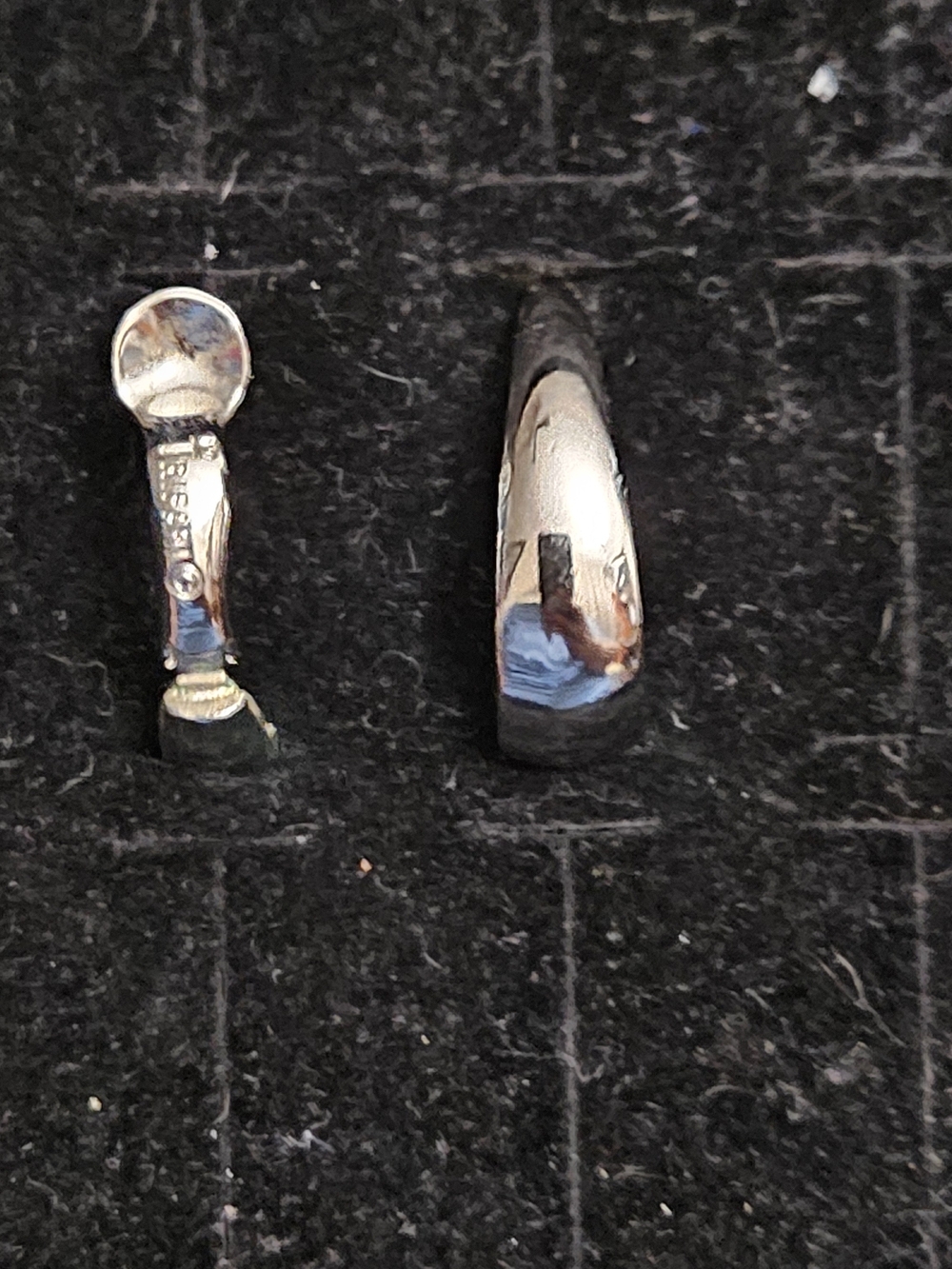 Trifari- Women's Earrings